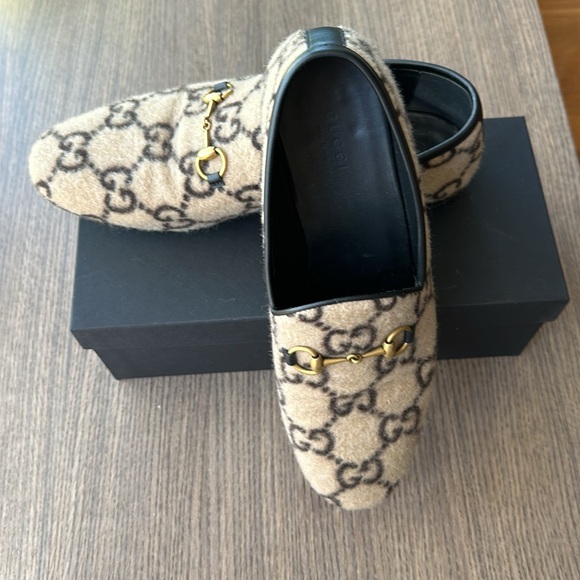 GUCCI Jordaan Wool 1955 Horsebit Accent Loafers, Size 39 - Picture 4 of 9